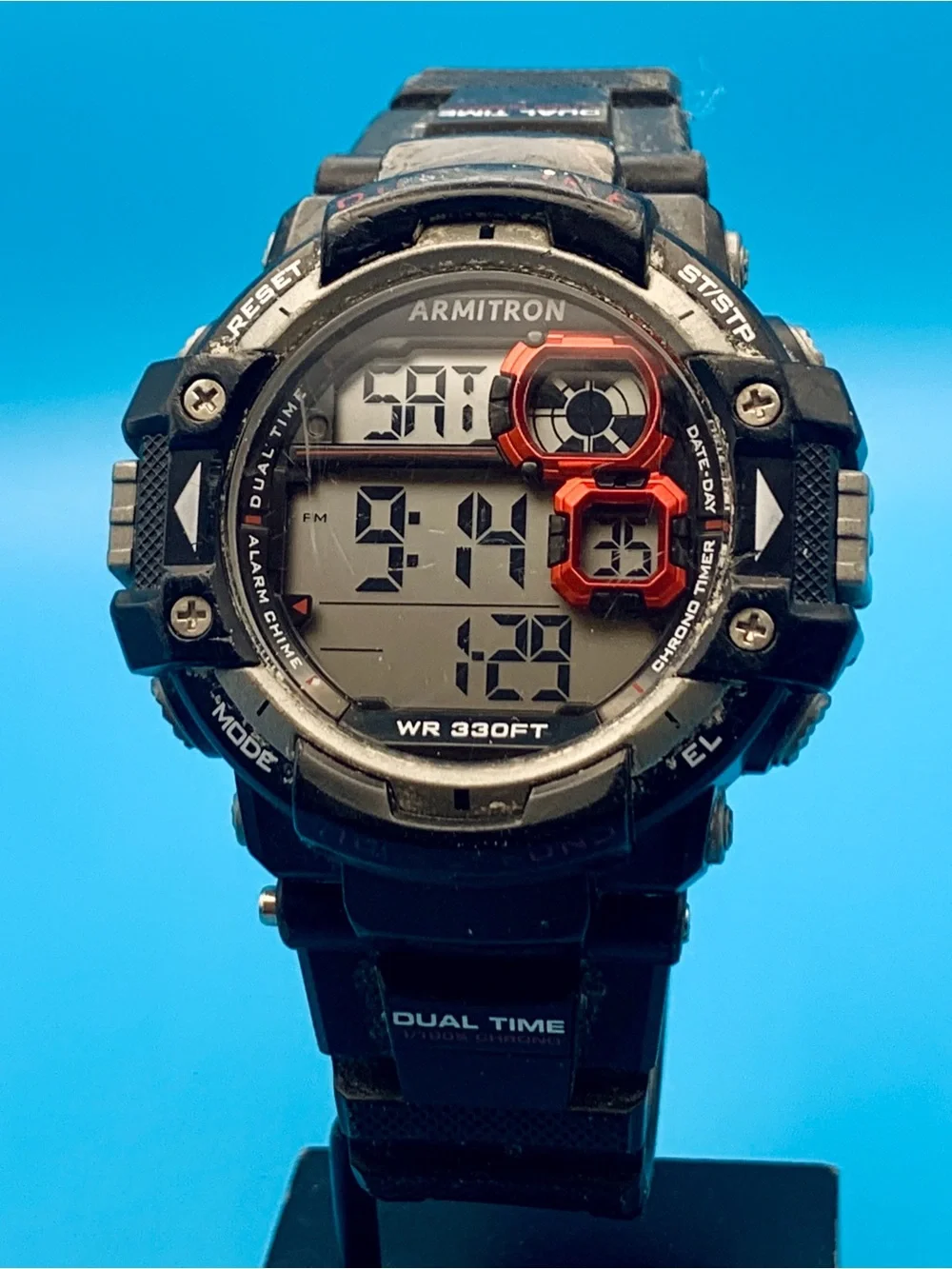 ARMITRON PRO-SPORT 40/8309 Men’s Digital Wristwatch Chrono Timer Works New Batt